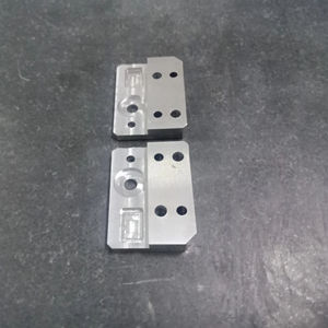 Piezas de mecanizado de metal de alta precisión personalizadas, fabricante de fresadoras CNC, fabricación de brochado de EDM de alambre de cobre de acero inoxidable - Product Image 3