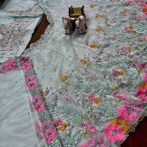 Meilleure vente de Tapeta de créateur indien broderie en soie Choli Dupatta tenue de mariage de fête prête à l'emploi avec robe en filet - Product Image 1