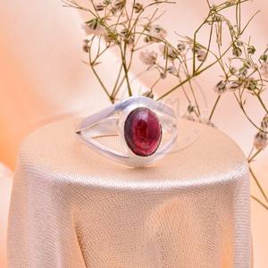 Anillo de cabujón de diseño de piedras preciosas ovaladas de granate Natural de Plata de Ley 925 hecho a mano para mujer - Product Image 1