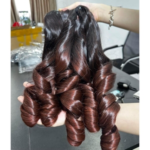 Vendeur en gros Faisceau de tissage de cheveux brésiliens vierges Faisceau de boucles à cuticules alignées Styles de boucles douces Cheveux humains bruts - Product Image 4