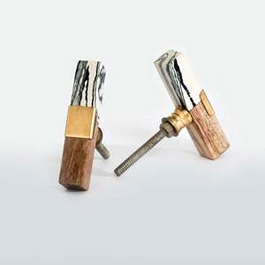 Boutons en marbre les plus vendus de couleur marron naturel et argent avec taille de forme de couleur personnalisée fabriqués en Inde article - Product Image 1