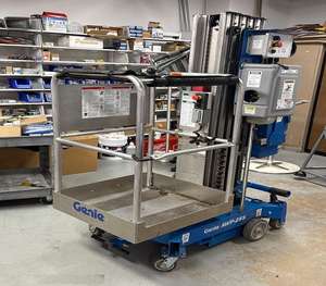 Elevador Vertical de Servicio Pesado G-e-n-i-e AWP-25S 2005 con Motor, Bomba, Caja de Cambios, Rodamientos y PLC, Garantía de 5+ Años - Product Image 1