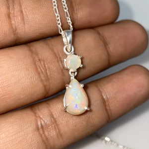 Pendentif vintage en argent 925 fait à la main opale éthiopienne naturelle pierre précieuse diamant multi-feu Moissanite lisse charmant pour les enfants - Product Image 1