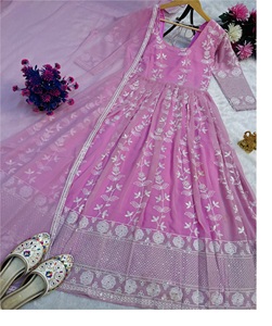 Vestido de fiesta de tela Georgette de imitación de diseñador indio con vestido de moda Dupatta de algodón en diferentes estilos para cumpleaños de niñas - Product Image 3