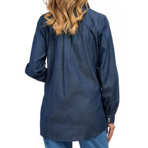 Camisa vaquera para mujer con tela de algodón suave y diseño frontal de botones, perfecta para trajes casuales de uso diario - Product Image 2