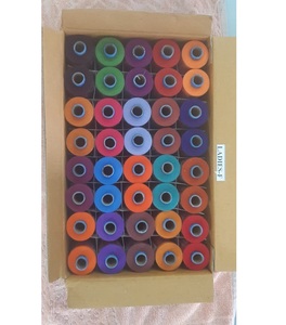 Hilo de poliéster hilado de grado profesional de alta resistencia de larga duración para la fabricación de prendas de vestir costura portátil - Product Image 1