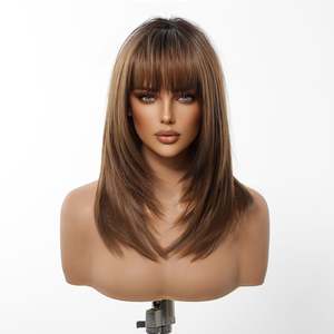 Perruque synthétique DWY pour femme, 18 pouces, marron, sans colle, fabriquée à la machine, coupe mi-longue dégradée avec dentelle marron clair et franges - Product Image 2