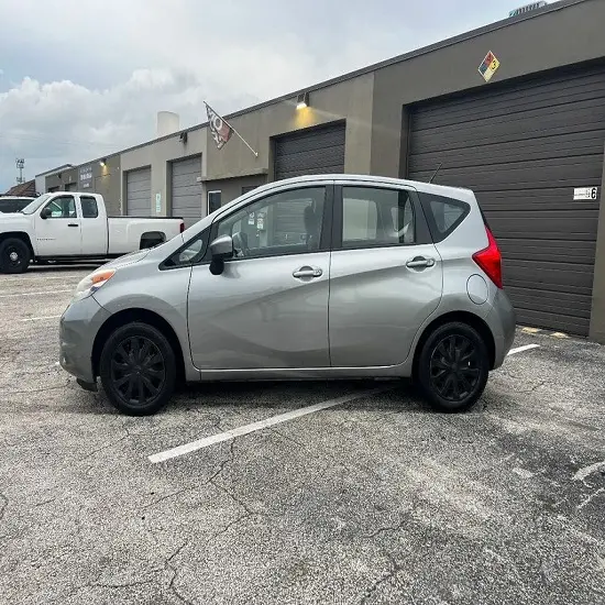 2015 GEBUSCHT NISSAN VERSA NOTE SV versandfertig