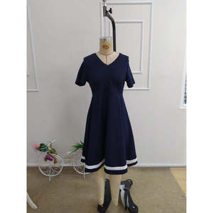 Robe midi en crêpe à manches courtes et col en V pour femme avec ourlet garni, 36480 - Rose - Product Image 4