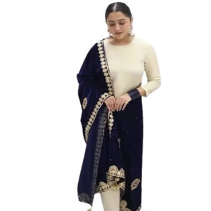 Ensemble de costume en soie crêpe long élégant pour femmes avec broderie exquise magnifiquement imprimé Dupatta ajoutant de l'élégance - Product Image 1