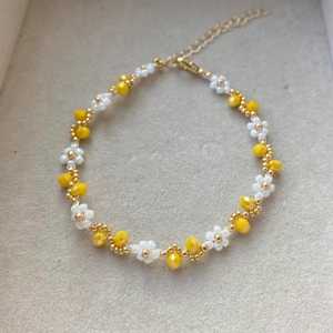 Pulsera de flores con cuentas, pulsera de margaritas, pulsera Floral amarilla, joyería estética hecha a mano, bonito regalo para su regalo de cumpleaños - Product Image 3
