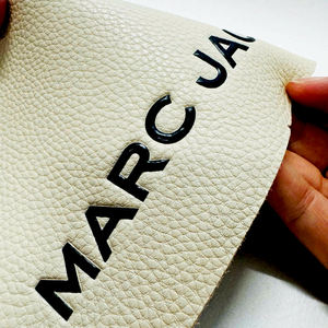 Pegatinas de logotipo de silicona elevadas 3D personalizadas duraderas, parches de vinilo de transferencia de calor para ropa, productos de Metal, accesorio de marca de calidad - Product Image 2