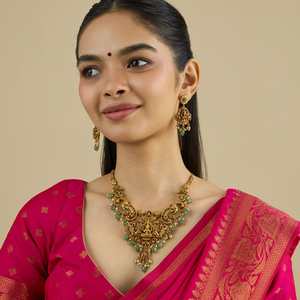 Antique <b>Necklace</b> 182550 Elegant and Timeless for Wedding Occasions - Product Image 1