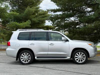 Lexus LX 570 AWD 4 portes SUV 2008, conduite à gauche, sièges en cuir, toit ouvrant arrière, navigation avec caméra, phares LED, écran tactile, occasion