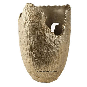 Florero de Diseño Clásico con Acabado Antiguo, Florero de Metal de Aluminio Chapado en Oro de Alta Calidad, Florero de Escritorio - Product Image 1