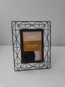 Cadre photo en fer orné vintage avec cadre photo en bois exquis pour décoration intérieure de luxe - Product Image 5