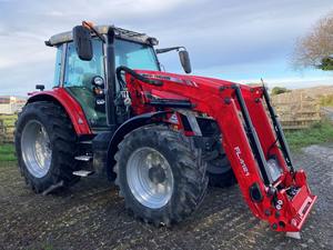 Maquinaria de segunda mano Tractor Massey Ferguson 135. Tractor cargador a la venta - Product Image 5