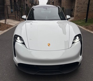 Porsche Taycan 4S 2022 SUPER LIMPIO, LISTO PARA ENVIAR - Product Image 3