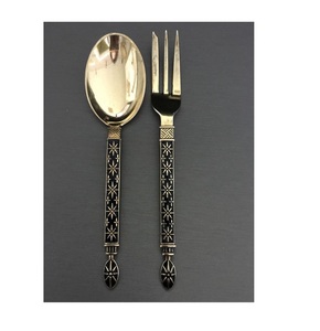 ชุดเครื่องใช้บนโต๊ะอาหารสแตนเลสสตีลวินเทจสุดหรูพร้อมด้ามมุกมีดส้อมช้อนบนโต๊ะอาหาร - Product Image 4