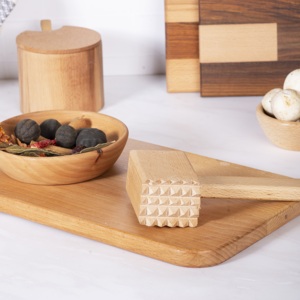 Attendrisseur à viande professionnel en bois de hêtre de 31 cm - Marteau et pilon à viande en bois robuste - Product Image 1