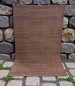 Alfombra Abstracta Tejida a Mano en Tonos Marrón y Rosa |   Alfombra Moderna Minimalista Ecológica de Fibra Natural, Apta para Mascotas |   Lana Hecha a Mano - Product Image 1