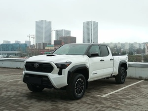 Tacoma 2024 blanche, 2.4 AT, 278 ch, 4x4, essence, automatique, double cabine, tout-terrain - Product Image 4