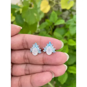 Boucles d'oreilles clous tendance en argent 925 plaqué or, motif fleur et lune géométrique, avec pierres naturelles : pierre de lune, topaze bleue, diamant or rose et améthyste - Product Image 2