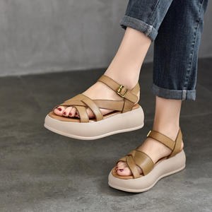 Baskets compensées épaisses pour femmes, à lacets, style décontracté pour le quotidien, la marche et le style urbain tendance - Product Image 1