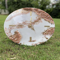 Horloge murale en résine personnalisée, belle horloge d'art faite à la main, horloge murale d'art faite à la main sans verre pour la cuisine de la maison
