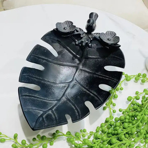 Venta al por mayor a granel de buena calidad de diseño único hecho a mano de metal ensalada servir tazón de mesa a precio asequible - Product Image 1