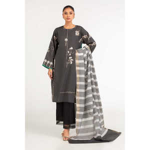 เสื้อเชิ้ตผ้าฝ้ายพิมพ์ลายสกรีนสีดำสไตล์เรียบร้อยพร้อมผ้าคลุมไหล่ - Product Image 3