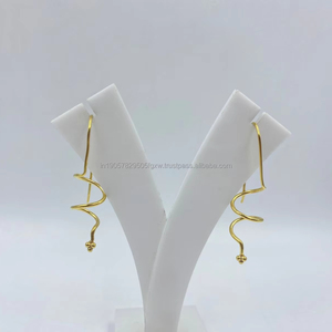 Mejor precio joyería de boda pendientes de aro chapados en oro clásico perla piedra principal armario encanto esencial para mujeres regalo perfecto - Product Image 1