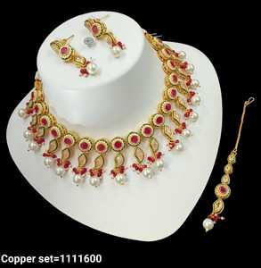 ENSEMBLE DE BIJOUX INDIENS TRADITIONNELS ET À LA MODE EN CUIVRE ENSEMBLE DE BIJOUX DE MARIAGE POUR FEMMES BOUCLES D'OREILLES ET COLLIER - Product Image 3