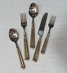 Juego de cubiertos de acero inoxidable con mango de latón dorado Juego de cubiertos de nuevo estilo para la decoración de la vajilla del hogar y la boda - Product Image 6