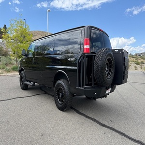 ¡Oferta Imperdible! Superlimpio 2024 GMC Savana LT 3500 4WD Conversión 6.6 Litros V8 Potencia Automática Furgoneta de Lujo Negra - Product Image 2