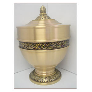 Vantage Metal Memorial Adult Ashes Urnes de crémation en métal en laiton Urnes de crémation de style unique Urnes de crémation en métal de conception faite à la main - Product Image 1
