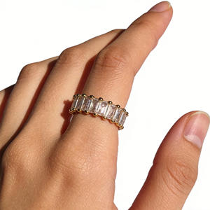 Anillos Cuadrados Geométricos de Acero Inoxidable con Incrustaciones de Cristales de Imitación y Pedrería, Estilo Vintage, Lujosos e Impermeables para Mujer - Product Image 6