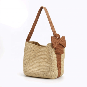 Bolso de Hombro Bohemio de Rafia Tejida ANA Madagascar, Gran Capacidad, Tipo Cubo Abierto, Cierre de Cremallera, Lazo, para Compras - Product Image 2