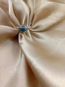 Directo de fábrica 1,48 Ct redondo azul blanco diamante Natural Halo anillo de compromiso 10K oro blanco de moda para fiesta de boda o regalo - Product Image 3