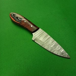 Cuchillos japoneses de hoja fija de acero de Damasco hechos a mano, lo mejor para cazar, cuchillo desollador con mango de madera con Funda de cuero de vaca - Product Image 1