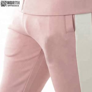 OEM-Survêtement à logo personnalisé, de qualité et à la mode, survêtement de sport pour hommes, ensemble de jogging à capuche à prix raisonnable - Product Image 3