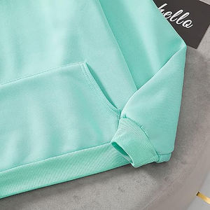 Sudadera con capucha unisex de estilo urbano, mezcla de algodón premium, sudadera con capucha de estilo urbano a la moda, sudaderas con capucha personalizadas. - Product Image 4