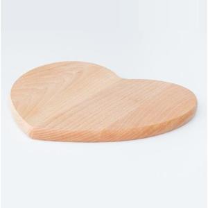 Tagliere a forma di cuore | Prodotto e personalizzato in Polonia - Product Image 2