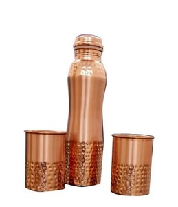 Logo personnalisé 330 GM Designer Curve Bouteille en cuivre 1 L Boissons en plastique Revitalisez votre bien-être Fabriqué à la main incurvé - Product Image 1