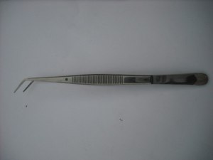 College Tweekers Ensemble dentaire en acier inoxydable à commande manuelle Instruments chirurgicaux Base pour une utilisation en clinique Certifié ISO13485 - Product Image 3