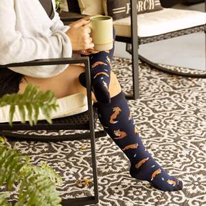 Chaussettes de sport en coton personnalisées avec logo, motif dessin animé, respirantes, légères, absorbant la transpiration, pour hommes - Product Image 3