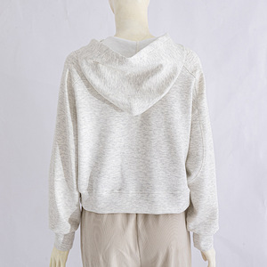 เสื้อฮู้ดครอปแขนราแกลนทรงหลวมสำหรับผู้หญิง สีทอง - Product Image 5