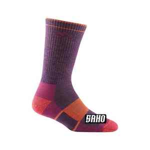 Chaussettes GAA brodées sur mesure fabriquées au Pakistan avec des couleurs de club coupe extensible et fil de sport évacuant l'humidité - Product Image 3