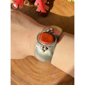 Emer Thompson Spiny Oyster <b>Sterling</b> <b>Silver</b> Cuff <b>Bracelet</b> Vintage 925 <b>Silver</b> Cuff <b>Bracelet</b> With Coral Stone Bezel Setting Unisex - Product Image 2