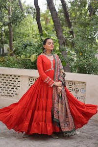Nouvelles Robes de Soirée 3 Pièces pour Femmes, en Coton Travaillé, avec Dupatta Réversible, pour Diwali et Mariages, Tissus Romaines et Dentelle - Product Image 5